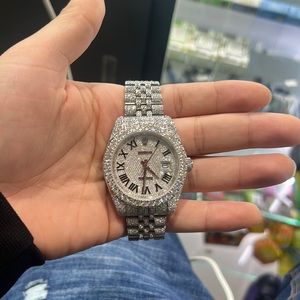 Rolex 41 mm jubilee band iced ( all links included )